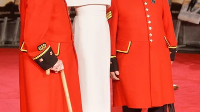 Анджелину Джоли с королевскими почестями встретили в Лондоне