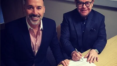 Подробности роскошной свадьбы Элтона Джона и его мужа