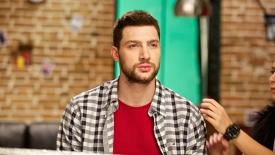 Настоящий мужик Олег Кензов удивит поклонниц новым клипом