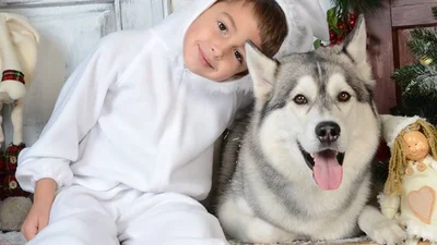 "Золота рибка" Яна Клочкова із сином у новорічній фотосесії