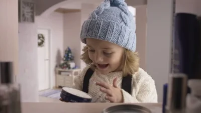 Nivea растрогали красивой рождественской рекламой