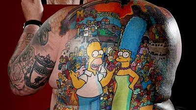 Самые интересные татуировки с персонажами Симпсонов