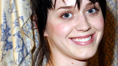 Эпатажная красотка: эволюция цвета Кэти Перри