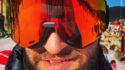 Іраклі відривається на лижах