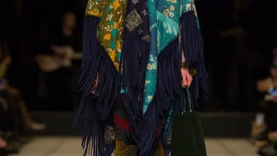 Модные 70-е: Бренд Burberry реанимирует знакомый стиль