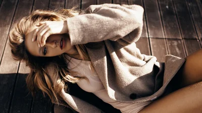 Полуголая Ева Бушмина снялась в новой фотосессии