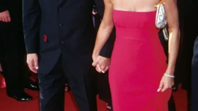 Дженнифер Энистон 46 лет: Лучшие образы на красной дорожке