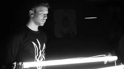 Иван Дорн в Москве прочитал стих о войне