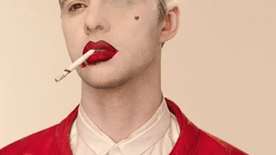 Сексуальный Макс Барских стал похож на женщину