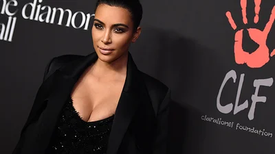 Ким Кардашьян ходит с немытой головой