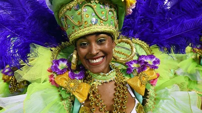 Бразильский карнавал 2015 поразил яркими костюмами