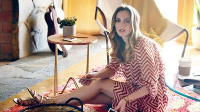 Лейтон Мистер примеряла новые наряды