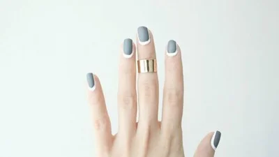 Минимализм: 13 идей оригинального маникюра