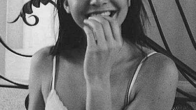 Сестры Кардашьян поразили красотой без макияжа