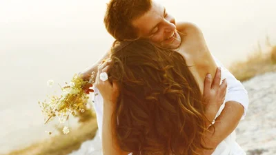 Дөңгелек кеуделері бар жыныстық қатынас Watch Son Fucks Mom with Friends онлайн