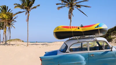 Время отпуска: куда украинцы могут поехать без визы