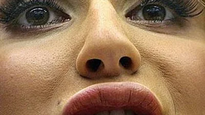 Губастик: забавные фото Светланы Лободы и ее губ