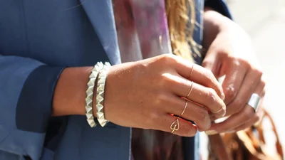 Все и сразу: подчеркиваем стиль украшениями