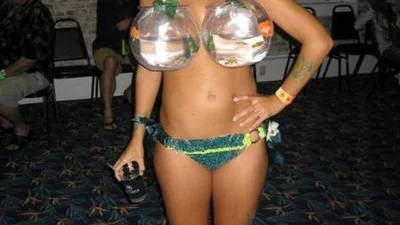 Опустите мне веки: купальники, которые нужно снять немедленно
