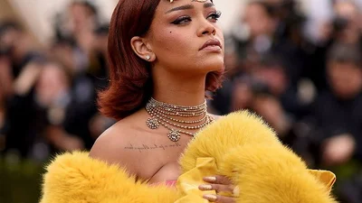 Vogue назвал Рианну самой стильной звездой на Met Gala 2015
