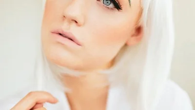 Шика-блеска дай: новый тренд на цветные брови