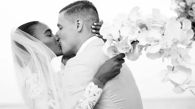 Сказочная свадьба модели Victoria's Secret на пляже