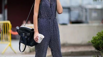 По фигуре: 21 модный образ в комбинезоне