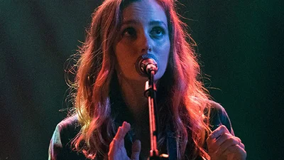 Лейтон Містер чарівно переспівала культову пісню