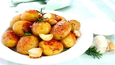 Рецепт дня: готовим правильный молодой картофель