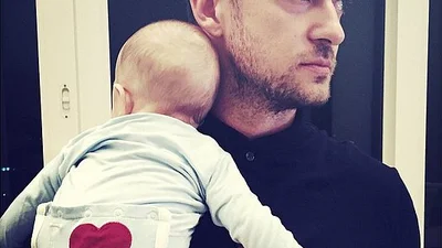 Звездные Instagram: как селебритиз провели день отца