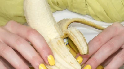 Banana style: маникюр, одежда и аксессуары с бананами