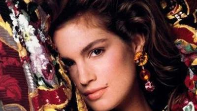 Синди Кроуфорд расскажет всю правду о модельном бизнесе