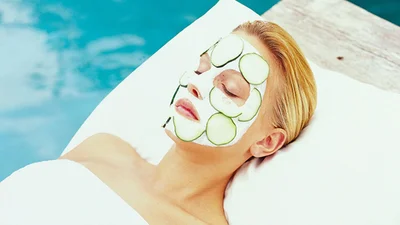 10 вариантов масок для лица в домашних условиях