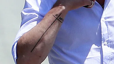 Бред Питт сделал тату в честь Джоли и 6 детей