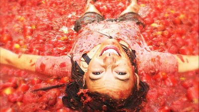 Блейк Лайвли забросали помидорами