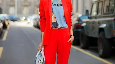 Вечная классика: смело носим костюм в повседневном образе