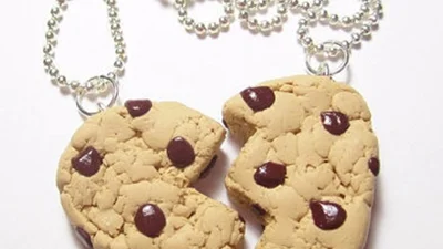 Любителям смачненького: крута біжутерія у вигляді їжі