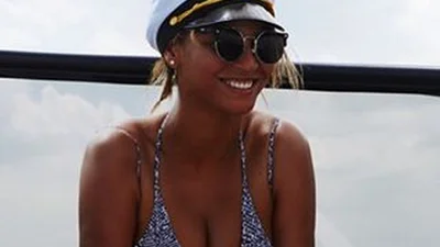 Ролевые игры: идеальная Бейонсе в роли моряка