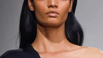 Лучшие прически и макияж с Миланской недели моды