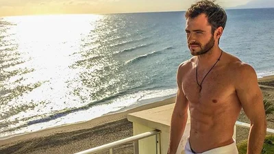 Экс-Холостяк Сергей Мельник похвастался идеальным телом