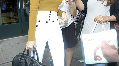 Трендовые джинсы Кендалл Дженнер, которые стоит заиметь этой осенью