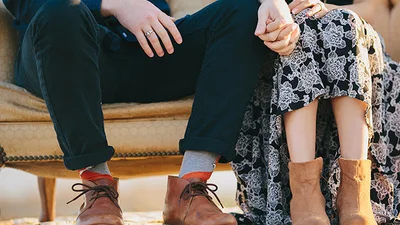 Идеи для свидания, не вставая с дивана