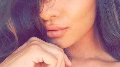 22 примера идеальных стрелок в макияже