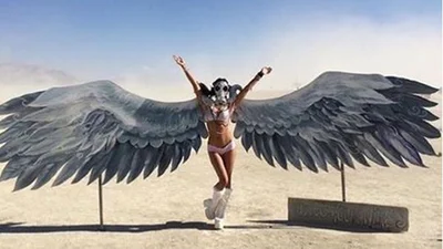 Звезды затусили на стимпанковском фестивале Burning Man