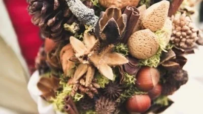 В ритме осени: потрясающие свадебные букеты