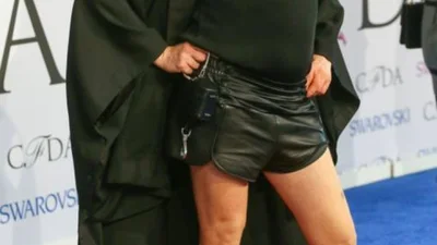 Безвкусица: очередная подборка нелепых звездных нарядов