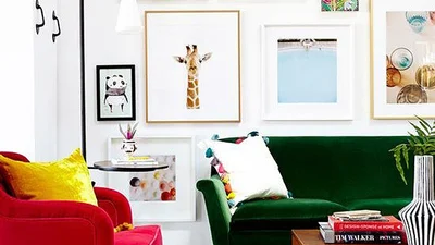 Надихаємося весною: 11 ідей на користь зеленого дивана