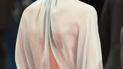 Королевский скандал: Кейт Миддлтон засекли без нижнего белья