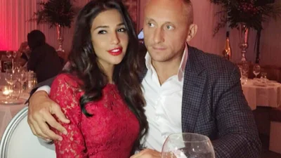 Санта Димопулос показала эксклюзивные семейные снимки с новым мужем