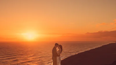 Эта пара отменила свадьбу и отправилась жениться в Исландию